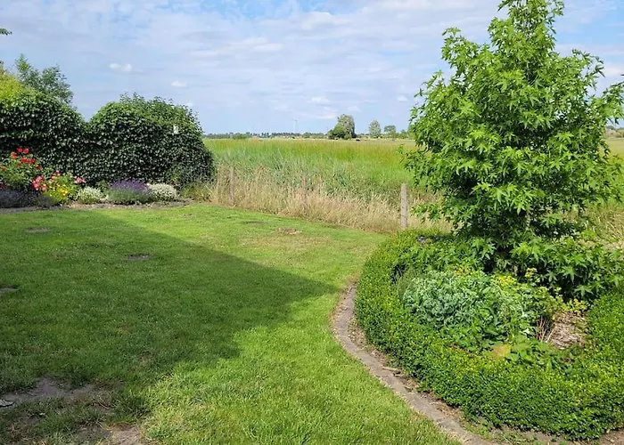 Fh Ostfriesland To Huus, Zw. Emden Und Greetsiel Hinte